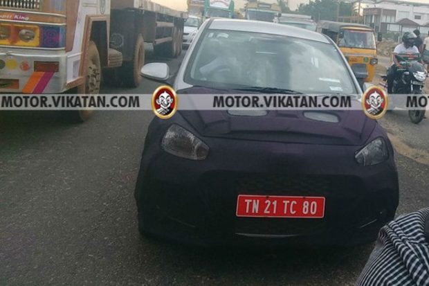 Hyundai Grand i10 facelift spied large