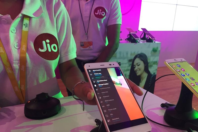Reliance Jio launch: Why analysts want investors to be cautious on Bharti Airtel, Idea Cellular