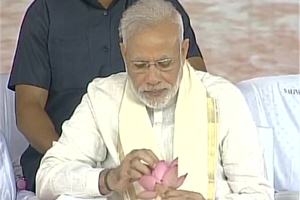 Prime Minister Narendra Modi on Saturday squarely targetted Pakistan, saying India will not forget the sacrifices of 18 soldiers killed in the Uri terror attack and will work to isolate Pakistan globally for exporting terror. (ANI)