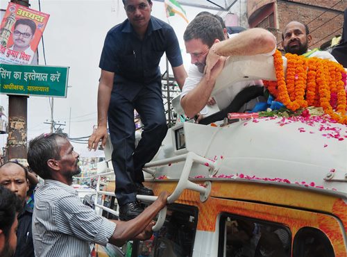 Rahul Gandhi, Rahul Gandhi News, Rahul Gandhi Yatra, Rahul Gandhi Kisan Yatra, Congress, Congress Flag, Chandrashekhar Azad, Hemwati Nandan Bahuguna, Nehru-Gandhi Family, Samajwadi Party, Uttar Pradesh, Rahul Gandhi in Utaar Pradesh