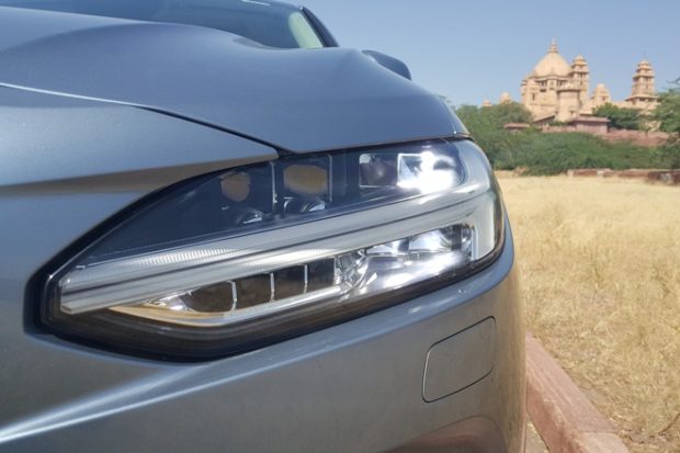 volvo-s90-headlamp-large