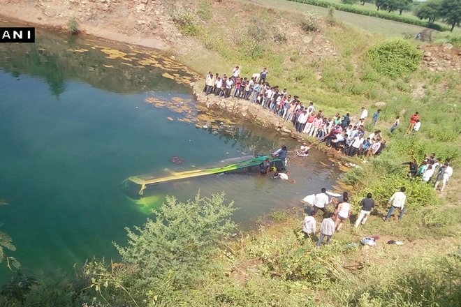 mandsaur, ratlam, madhya pradesh, mandsaur ratlam bus accident, bus accident madhya pradesh
