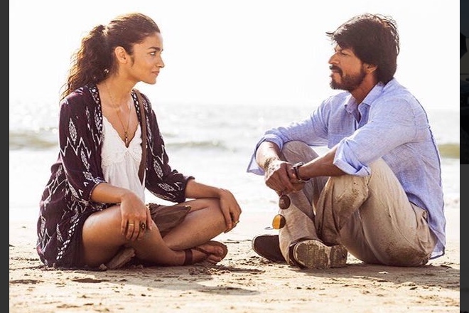 Dear Zindagi, Dear Zindagi box office, Dear Zindagi collections, Dear Zindagi celebrity movie reviews, Dear Zindagi audience review, Dear Zindagi Twitter reaction, Dear Zindagi LIVE updates, shahrukh khan, alia bhatt, bollywood, entertainment news, Dear Zindagi songs, Shahrukh, Shahrukh Alia, SRK