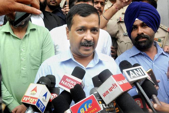 500 ban , 1000 ban, rs 500 and 1000 ban, kejriwal accuses modi of informing afriends, kejriwal accuse modi of remaining silent on black money, ambani black money, ambani swiss bank account, ambani swiss bank account number