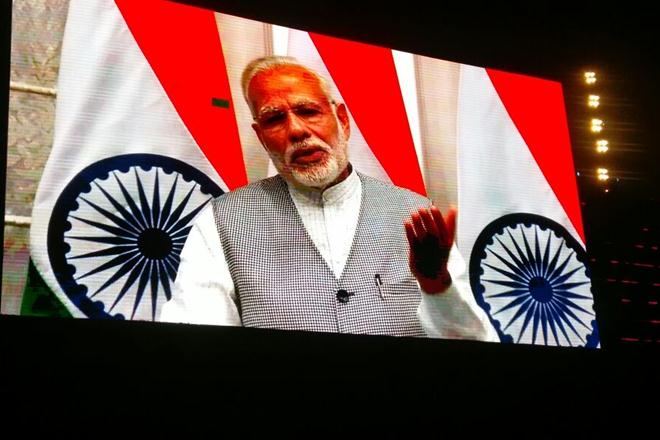 Prime Minister Narendra Modi appreciates efforts of Poonam Mahajan and team for making Global Citizen Festival India possible. (Twitter/@glblctznIN)