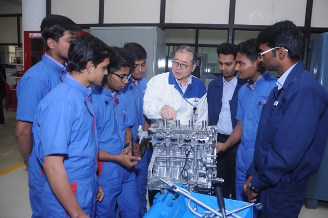 students-at-maruti-suzuki-supported-iti-pusa-undergo-training-from-japanese-main-image