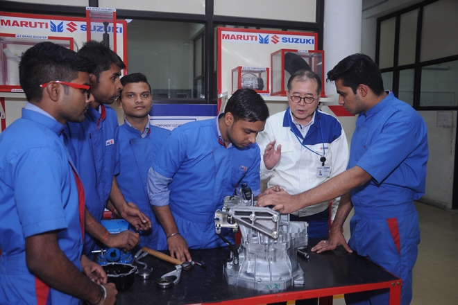 students-at-maruti-suzuki-supported-iti-pusa-undergo-training-from-japanese-expert_3