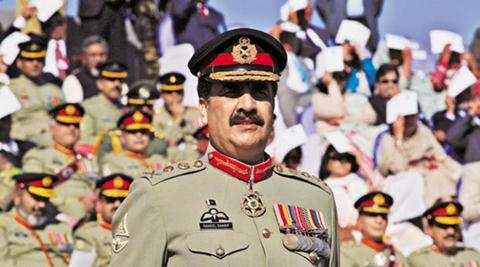 "The COAS (Chief of Army Staff) kicks off his farewell visits beginning from Lahore today," Military spokesman Lt Gen Asim Saleem Bajwa said. (Reuters)