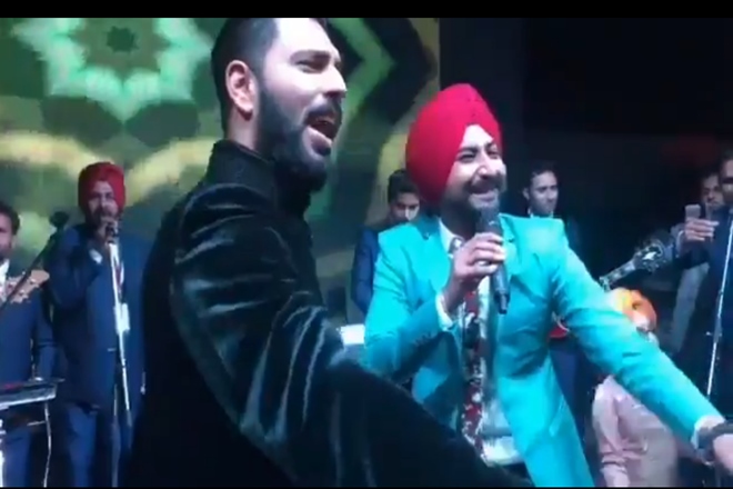 yuvraj singh,, yuvraj singh wife, yuvraj singh wedding, yuvraj singh wedding pictures, yuvraj singh wedding date, yuvraj singh wife name, yuvraj singh sangeet ceremony, yuvraj singh mehendi ceremony, Hazel Keech, Hazel Keech yuvraj singh, Hazel Keech wedding, Hazel Keech yuvi, yuvi wedding, virat kohli, Ravindra jadeja, indian cricket team  