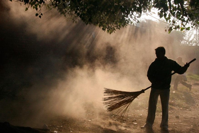 Amid a chilling winter cold during early morning in the state, the applicants, as a part of the recruitment process, participated in a practical examination. (Reuters)