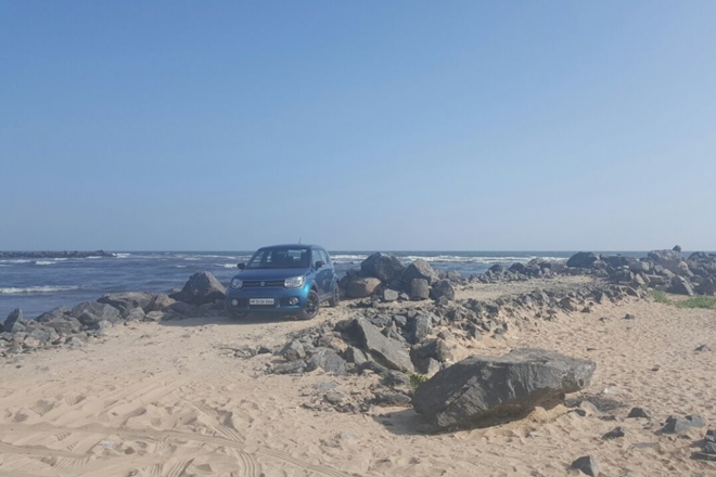 The Maruti Suzuki Ignis has a claimed mileage figure of 20.68 kmpl for the petrol and 26.9 kmpl for the diesel variants