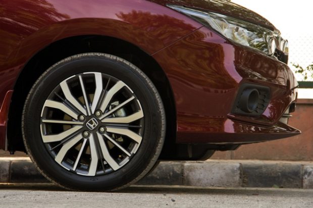 The Honda City ZX get 16-inch diamond cut alloys