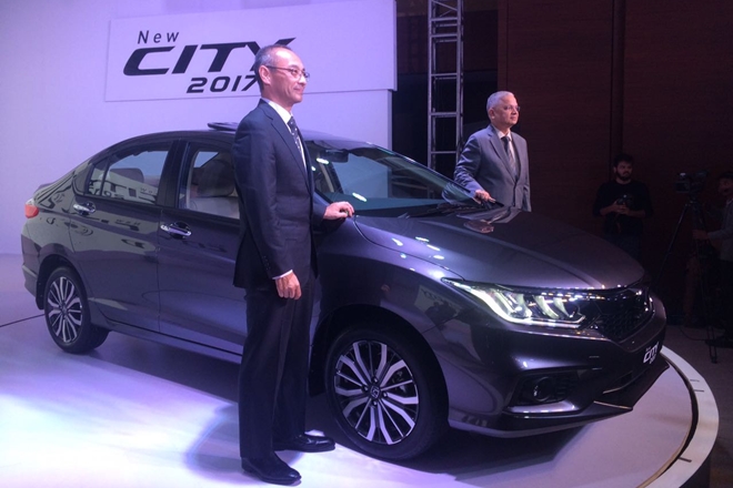 The new Honda City features LED headlamps with LED DRLs on the higher variants, however, there are no mechanical changes