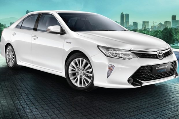 The updated Toyota Camry comes fitted with nine airbags, a new tyre pressure monitoring system and emergency brake lights. 