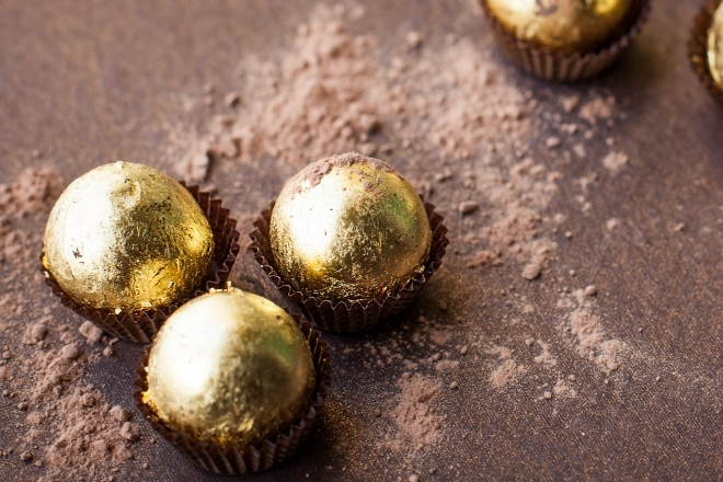 valentine's day, chocolate day, best chocolates, most expensive chocolates, l'opera, chokola, chocolatier boutique, nordic kandie, chocolate day gifts, chocolate boxes,