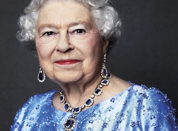 queen elizabeth, queen elizabeth sapphire jubilee, queen elizabeth net worth, queen elizabeth crown, queen elizabeth money, queen elizabeth crown jewels, queen elizabeth photos, queen elizabeth age