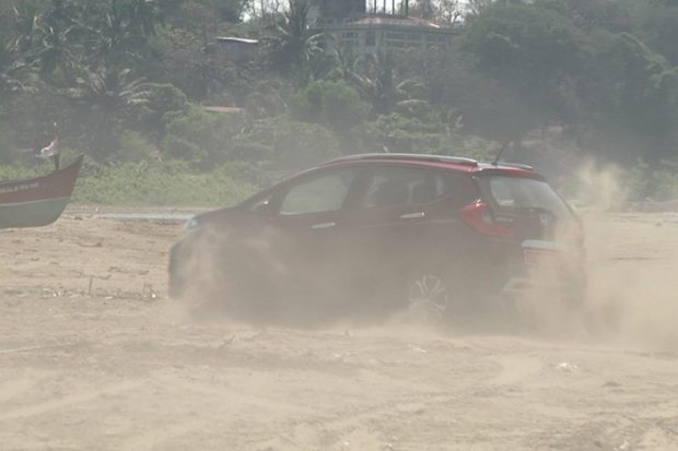 The gearbox work well and the shifts are moderate and gears are easy to slot into.