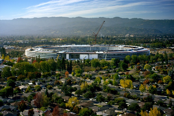 apple campus drone video, apple park drone, drone apple campus, apple park video, apple campus video, apple park, apple campus, apple spaceship, steve jobs, steve jobs campus, appl employees, apple iphone, apple building, apple