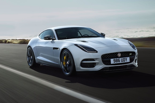 The new entry-level four-cylinder petrol engine on the F-Type will produce an increased power of 296 hp and churn out peak torque of 400 Nm.