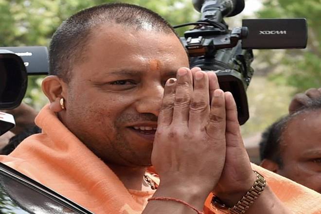 yogi adityanath, up cm yogi adityanath, uttar pradesh chief minister adityanath, up chief minister adityanath, yogi adityanath meeting with ministers and officers, adityanath yogi