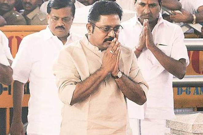 it raid, income tax raid, income tax raid chennai, it raid tamil nadu, Vijayabaskar, c Vijayabaskar, Vijayabaskar it rair, Vijayabaskar income tax raid, ttv dinakaran, tamil nadu, chennai, aiaidmk, sasikala faction, rk nagar bypoll, rk nagar elections, sasikala camp, aiadmk amma