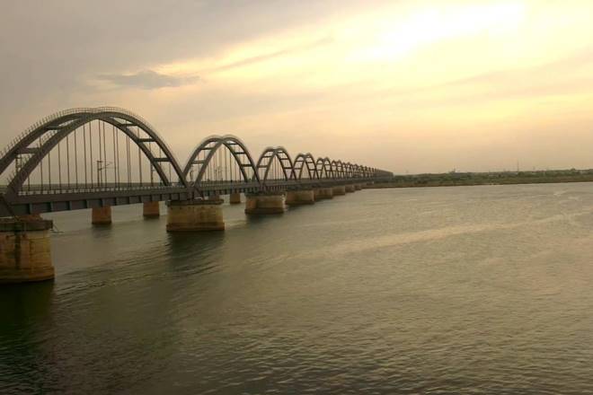 Dhola Sadiya, iconic bridges, iconic indian bridges, India's engineering marvels, engineering marvels, Mahatma Gandhi Setu, Bandra-Worli Sea Link, Godavari Bridge, Godavari Arch Bridge, Pamban Bridge, New Yamuna Bridge, Howrah Bridge