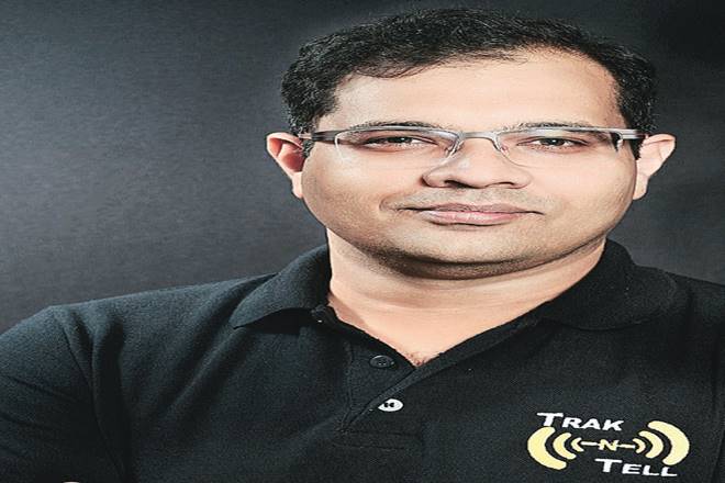 Track And Tell IoT startup, IoT products, Trak N Tell, car tracking solutions, IoT gadget, iOS apps, Brian Acton, Pranshu Gupta, Trakpod, Trak N Tell app