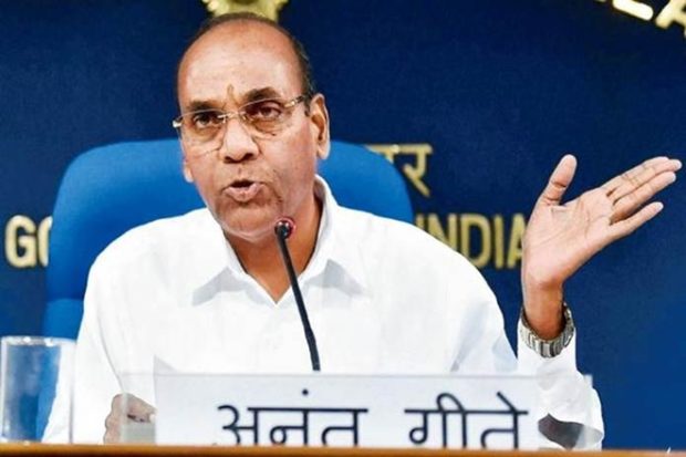 Heavy Industries, Anant Geete, Road accident, minor injuries, Raigad road