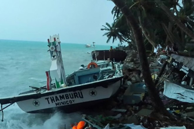 lakshadweep, cyclone, cyclone battered Lakshadweep, extensive property damage, help to cyclone hit places, cyclone hit islands