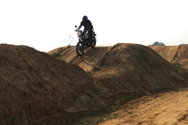 Royal Enfield Himalayan BSIV Review