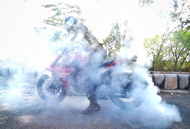 Yamaha Fazer 25 tail lamp smoking rubber