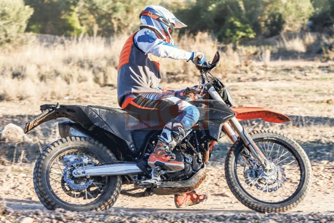 New KTM 690 Enduro spied testing