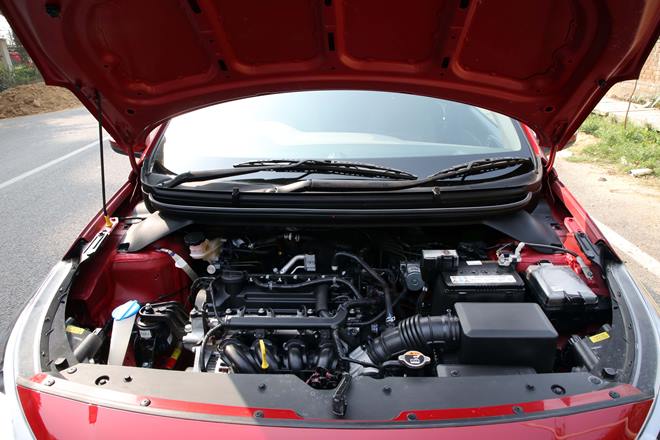 2018 Hyundai i20 facelift: 1.2 Kappa Dual VTVT engine shedding a power of 81hp and 115 Nm of torque mated to a 5-speed manual gearbox