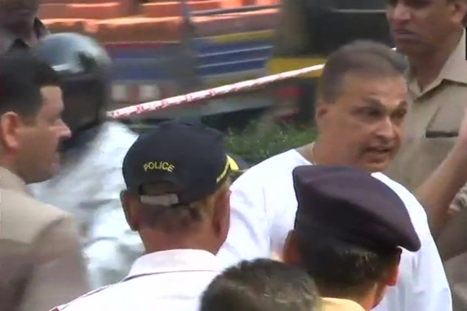 Anil Ambani arrive at Vile Parle Seva Samaj Crematorium in Mumbai