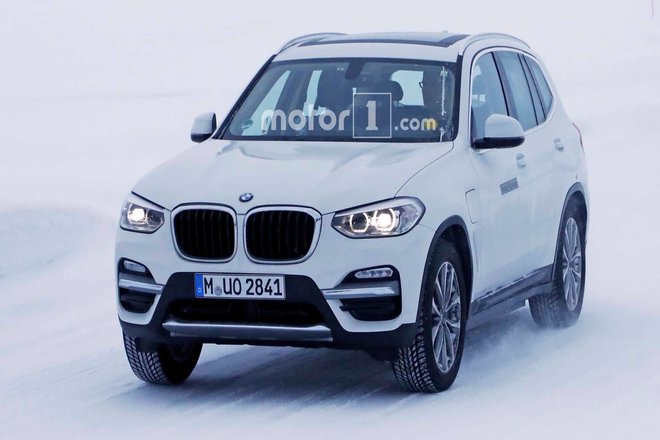 BMW iX3: Image source Motor1