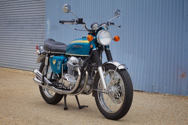 Honda CB750, the world's first superbike. (Image: ujenimotors.com)