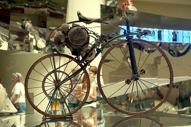 A Michaux-Perreaux steam velocipede (Image: Rogeriomachado/Flickr)