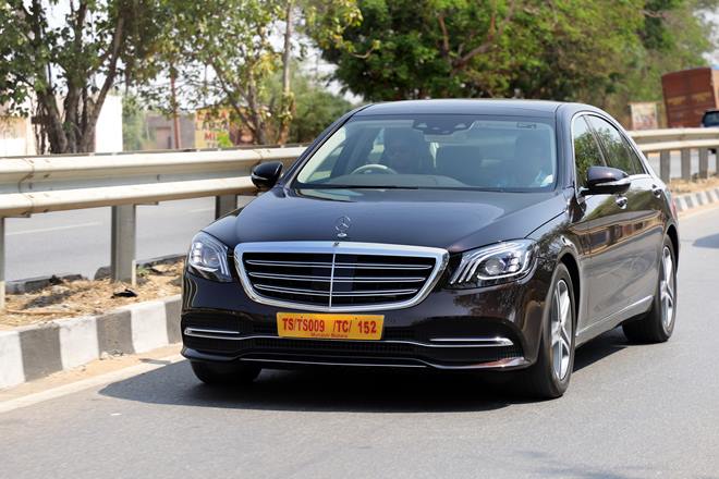 The 2018 Mercedes-Benz S-Class facelift offers the best-in-class ride quality and feels like it's gliding over a layer of cream