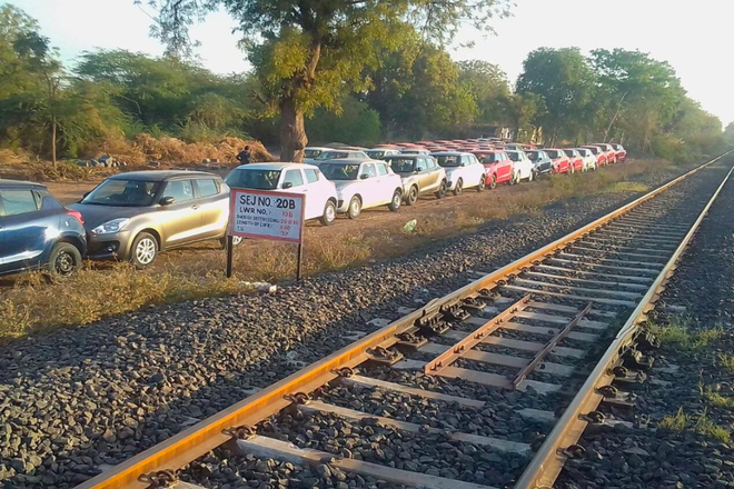 New Maruti Suzuki Swift being exported using Indian Railways network, Maruti Suzuki Gujarat Plant