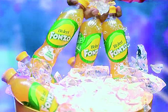 bisleri, Fonzo, bisleri fonzo, advertisement, ad film, ads, drinks, fruity, frooty, fruity drinks, fruit, juice