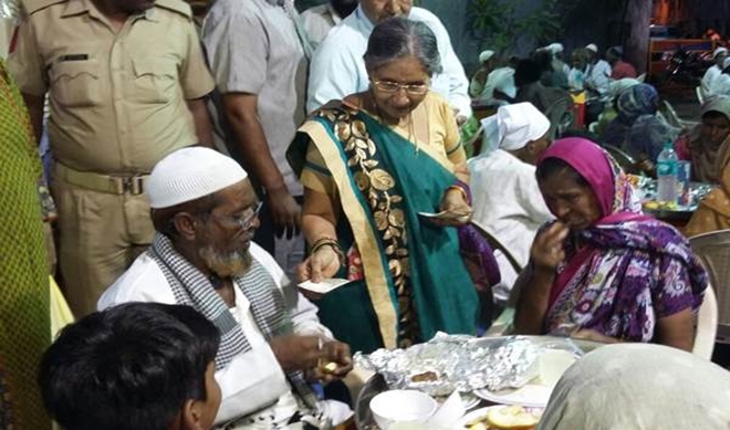 Jashodaben Modi, iftar, Ahmedabad, Eid, Muslims in Gujarat, Jashodaben Modi iftar, Jashodaben attends iftar