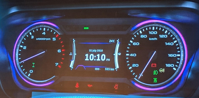 Mahindra Marazzo aka U321 instrument cluster revealed