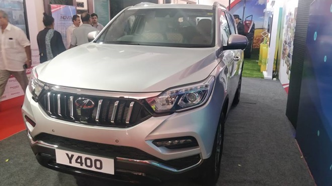 Mahindra XUV700, SsangYong G4 Rexton