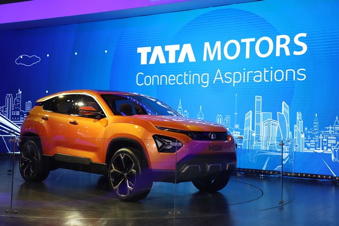Tata Harrier SUV, Tata Motors, Tata Harrier bookings, Tata Harrier dealers,Tata Harrier showcased
