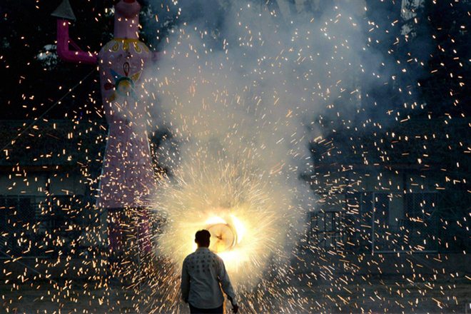 Delhi pollution, Delhi air pollution, Delhi noise pollution, Delhi Diwali pollution, Delhi firecrackers pollution, Delhi Diwali, Diwali Pollution, ban on firecrackers, Sivakasi fireworks, Sivakasi firecrackers