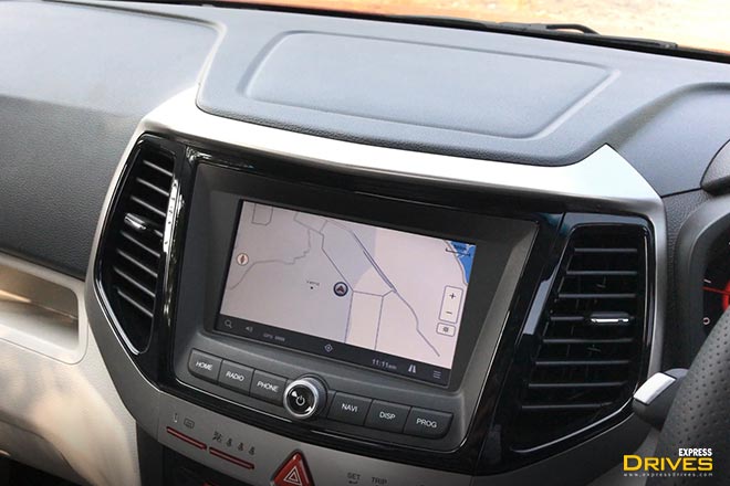 mahindra xuv300 review, mahindra xuv300 price, mahindra xuv300 features, xuv300 price, mahindra xuv300 price in india, mahindra xuv300, mahindra xuv300 on road price, mahindra xuv300 specifications, mahindra xuv300 mileage, mahindra xuv300 launch, mahindra xuv300 on road price in bangalore, mahindra xuv300 interior photos
