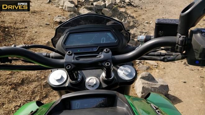 2019 Bajaj Dominar: 