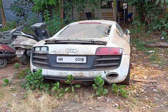 Audi R8 V10 virat Kohli