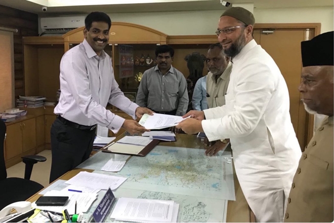 owaisi, owaisi hyderabad, lok sabha elections, aimm, telahngana, KCR, andhra pradesh