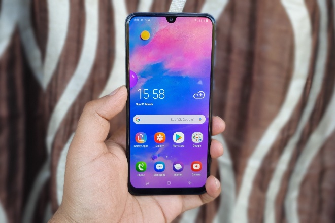 Samsung Galaxy M30 Review: Its impressive display and battery could ...